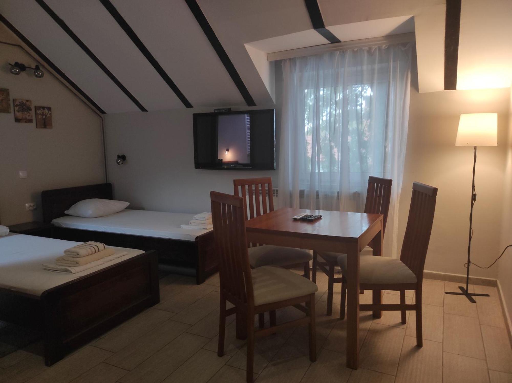 Apartments & Accommodation Stojic Novi Sad Ngoại thất bức ảnh